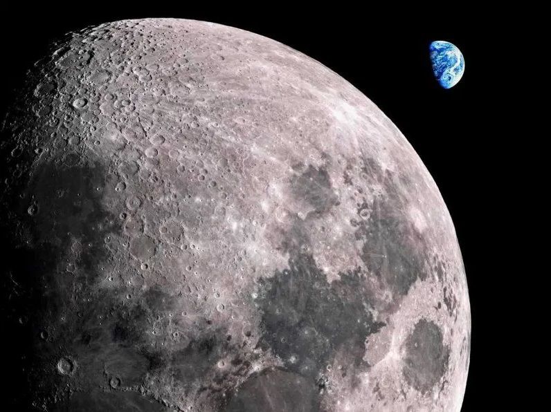 фотография луны и земли