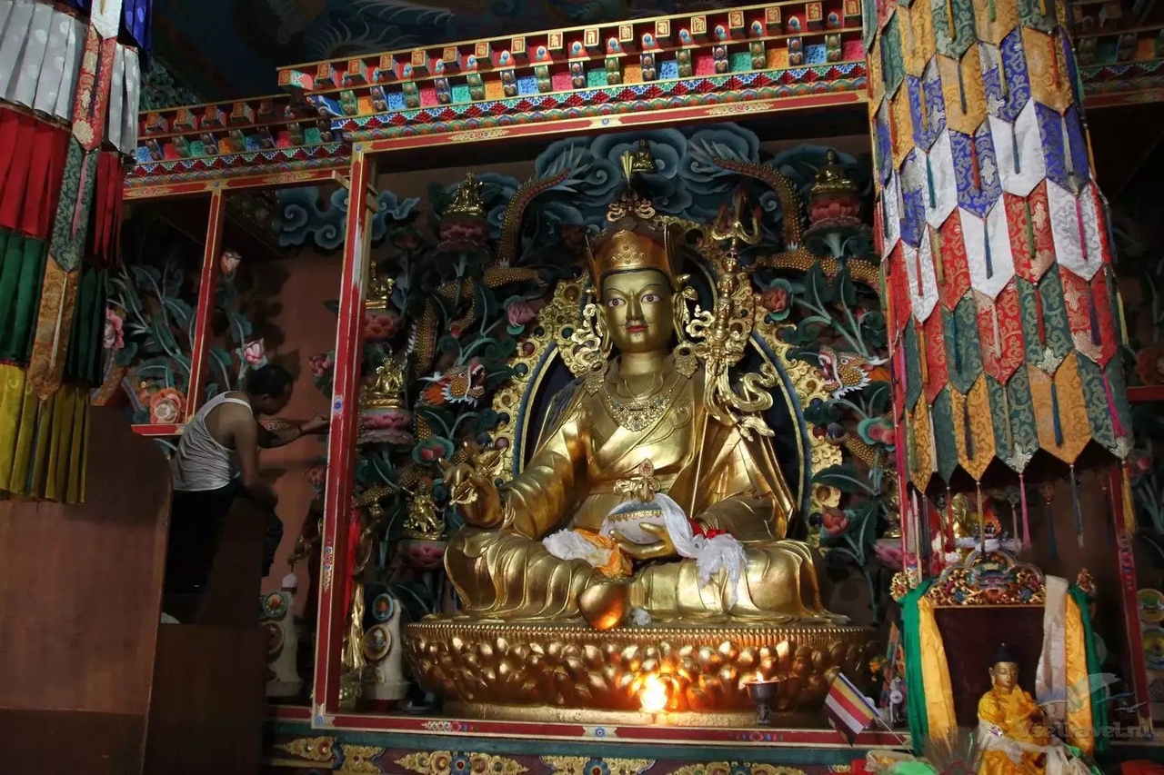 адепты тибетского буддизма