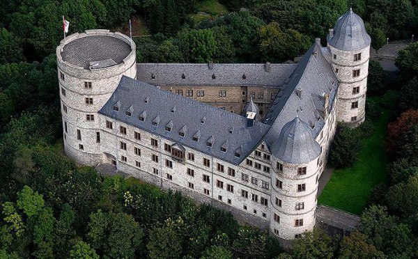 Замок Вевельсбург
