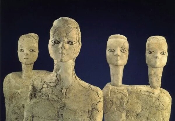 Таинственные древние статуи из Иордании