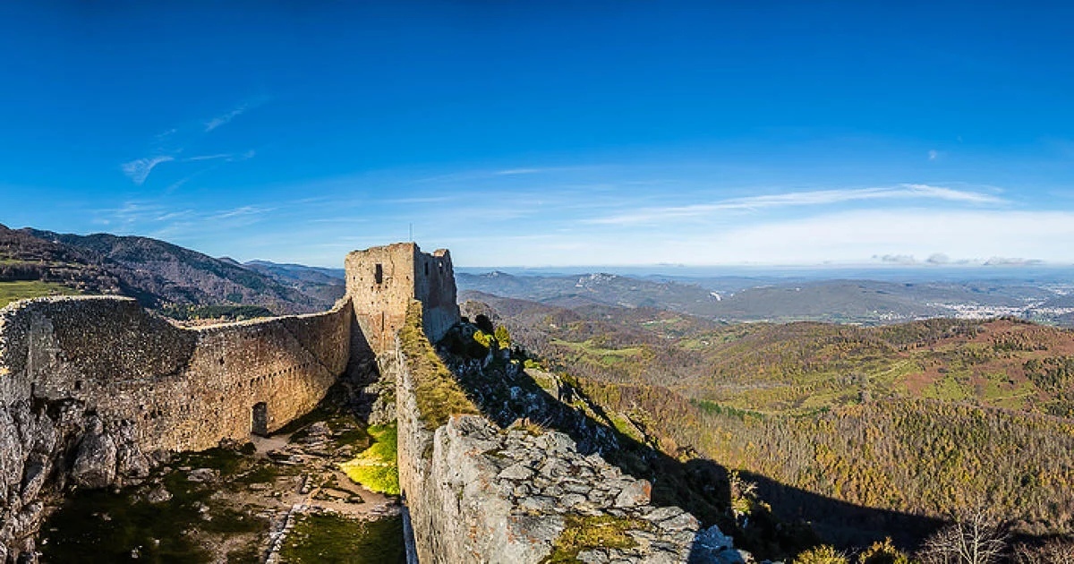замок Монсегюр
