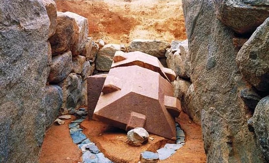 древний саркофаг
