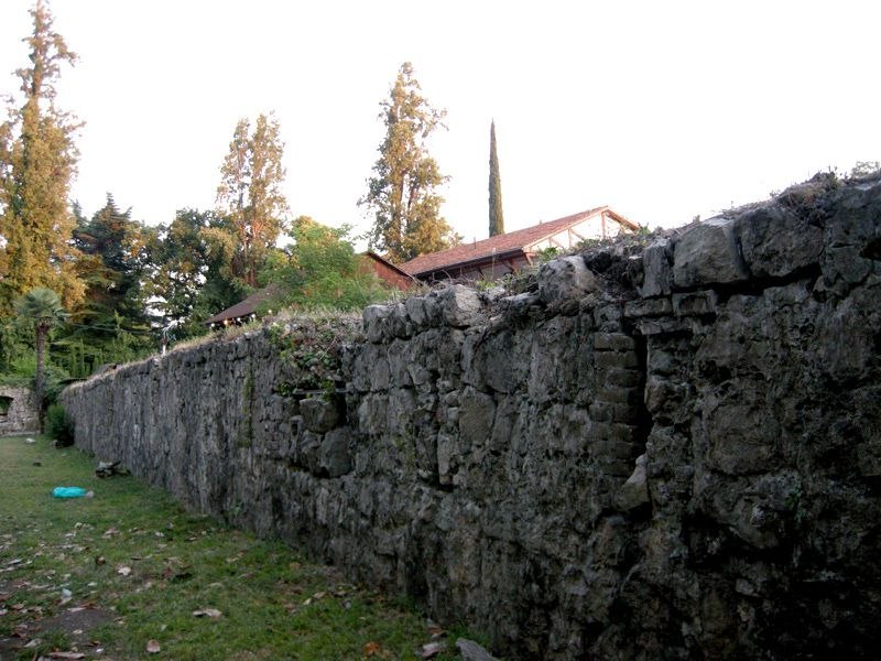 великая Абхазская стена