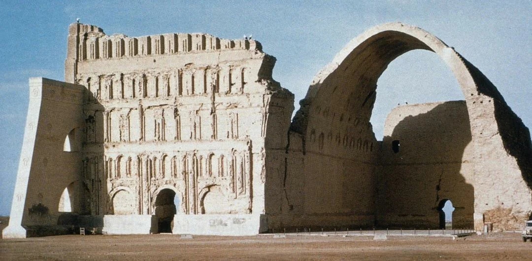 Невероятная арка в древнем Ктесифоне