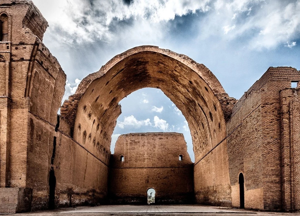 Невероятная арка в древнем Ктесифоне