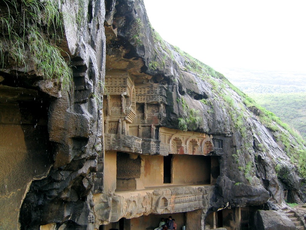 Пещеры Бхаджа