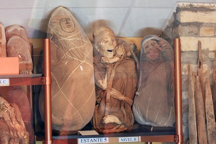 горные саркофаги индейцев Чачапойя