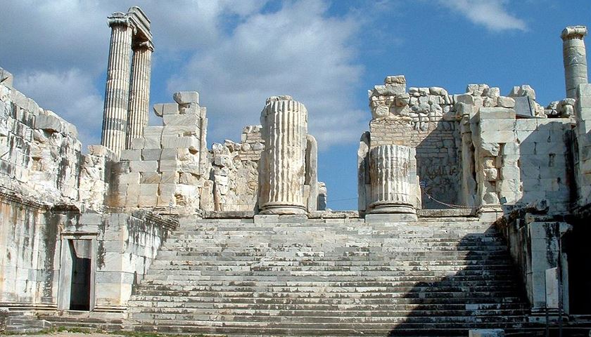 храм Аполлона в мире