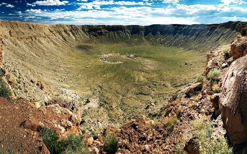 кратер Вредефорт