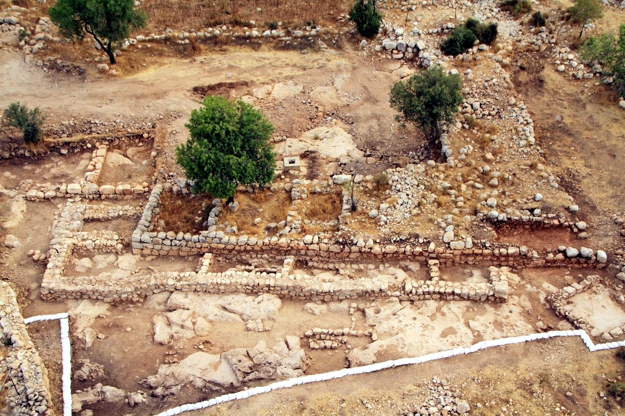 Дворец царя Давида в Хирбет Кияфе и конец библейского минимализма