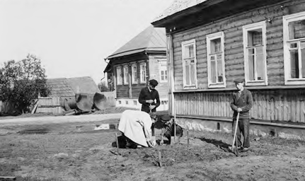 Наследие Гали Фёдоровны Корзухиной в фотоархиве научного архива ИИМК РАН
