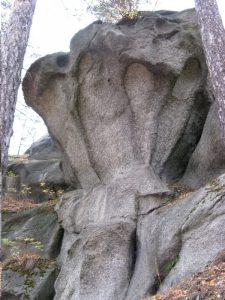 Kырманские скалы, Kобылья голова и каменный цветок